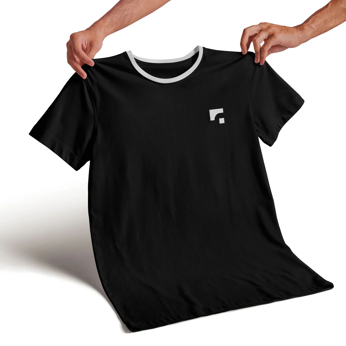 Bold G Letter abstract logo design on modern t-shirt