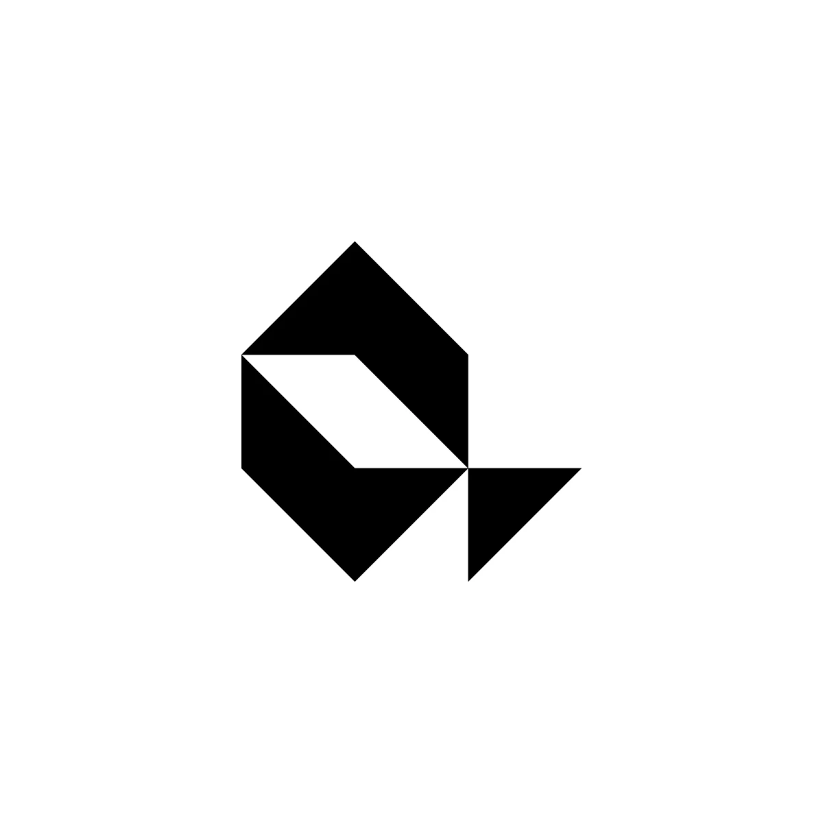 Q Abstract Logo