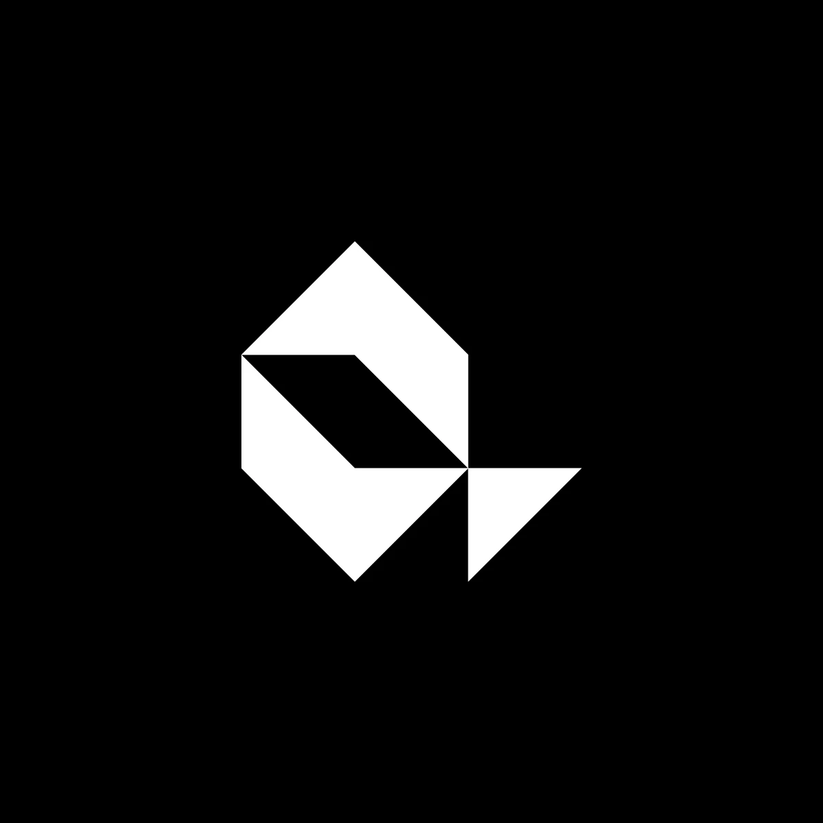 Q letter logo